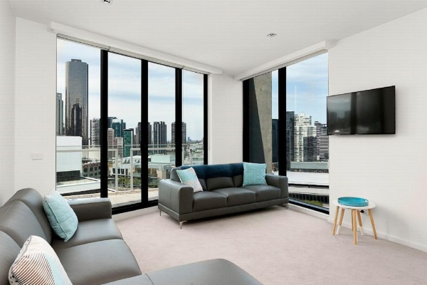 Waterfront Melbourne Apartments image 11