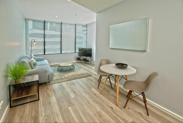 Waterfront Melbourne Apartments image 14