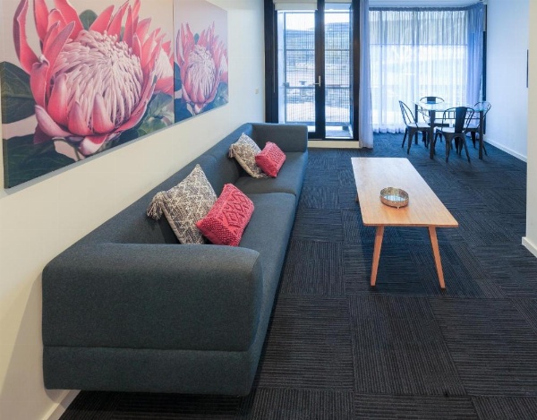 Waterfront Melbourne Apartments image 20